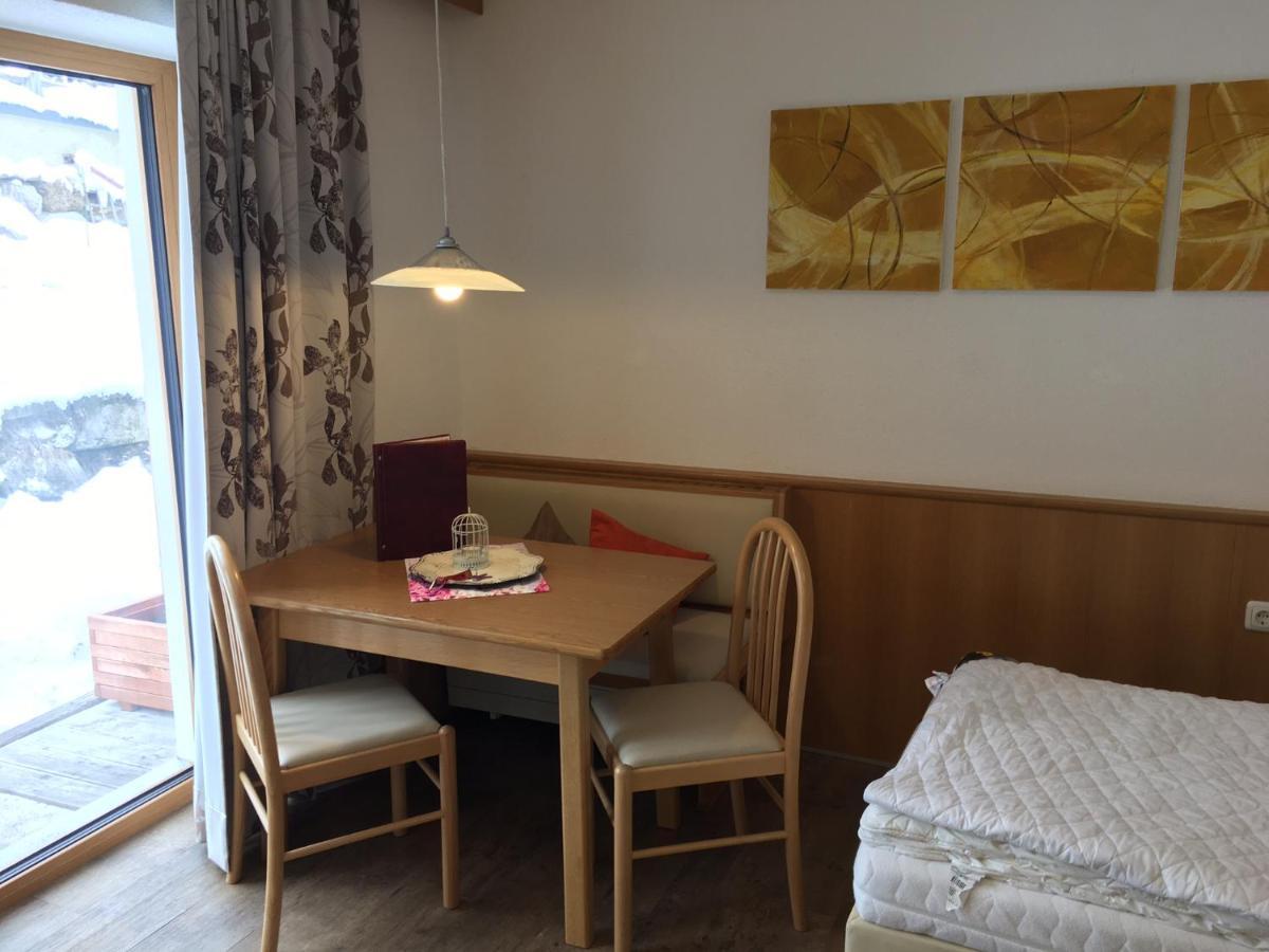 Haus Wildebene Appartement Sankt Anton am Arlberg Buitenkant foto